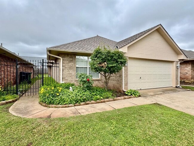 1300 NW 138th St in Edmond, OK - Building Photo - Building Photo