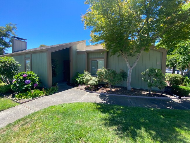 property at 1100 Island Dr