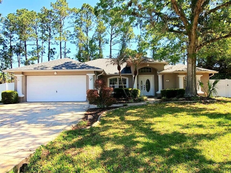 10 Wayler Pl in Palm Coast, FL - Building Photo