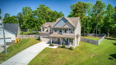 307 Windward Landing in Holly Ridge, NC - Building Photo - Building Photo