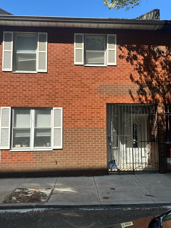 property at 1219 Kater St