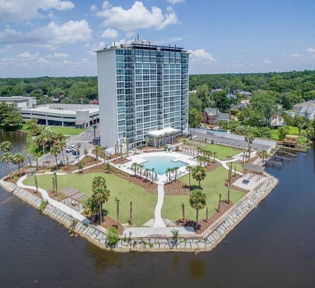 Rivervue Avondale in Jacksonville, FL - Foto de edificio - Building Photo