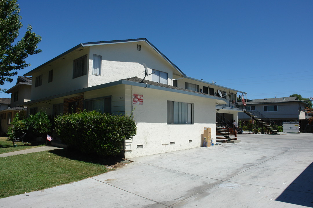 1182 Leigh Ave in San Jose, CA - Foto de edificio