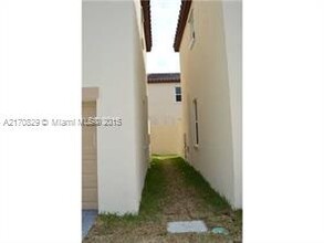 17099 SW 93rd St, Unit 17099 in Miami, FL - Building Photo - Building Photo