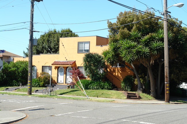 2900-2906 Mabel St in Berkeley, CA - Foto de edificio - Building Photo