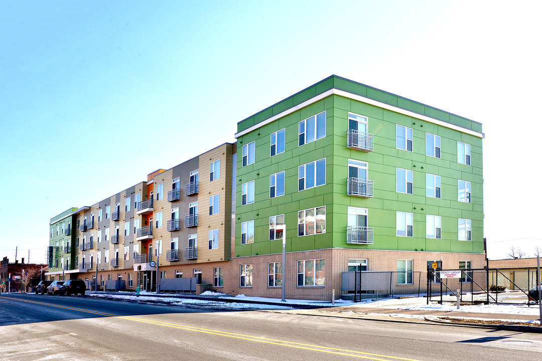 Mozzo apartments in Indianapolis, IN - Foto de edificio