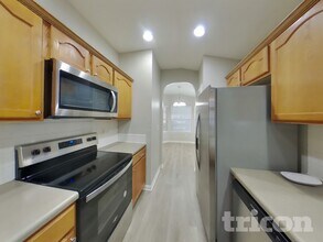 6614 Cougar Village in San Antonio, TX - Foto de edificio - Building Photo