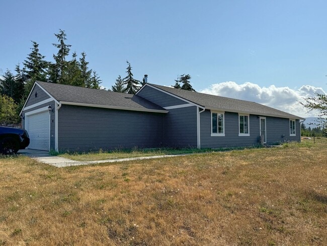 property at 41 Saydee Ln