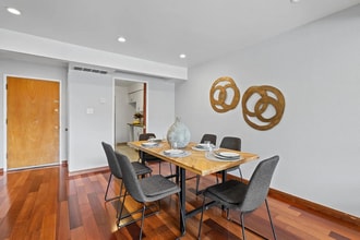 2462 Rowntree Way in South San Francisco, CA - Building Photo - Building Photo