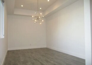 1211 N Mariposa Ave, Unit 3 in Los Angeles, CA - Foto de edificio - Building Photo