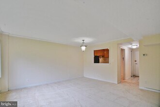 10570 Main St in Fairfax, VA - Building Photo - Building Photo