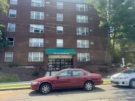 873 West Blvd in Hartford, CT - Building Photo