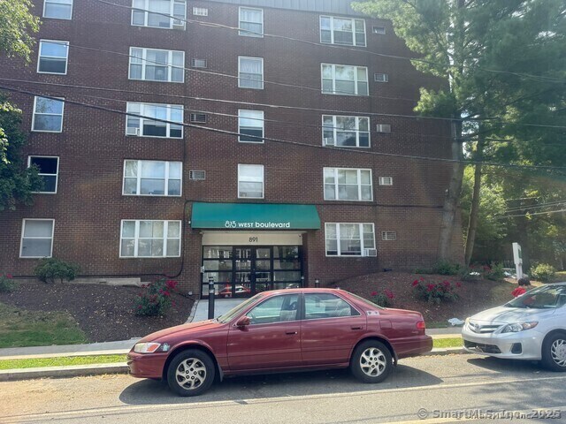 873 West Blvd in Hartford, CT - Building Photo
