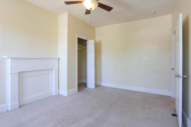 1555 4th St NW, Unit #2 in Washington, DC - Building Photo - Building Photo