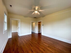 56 Starnes Ave in Asheville, NC - Building Photo - Building Photo