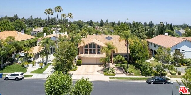 10214 Candleberry Ln in Los Angeles, CA - Building Photo - Building Photo