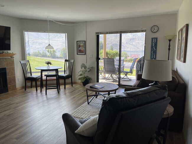 18 Lake Chelan Shores Dr in Chelan, WA - Building Photo - Building Photo