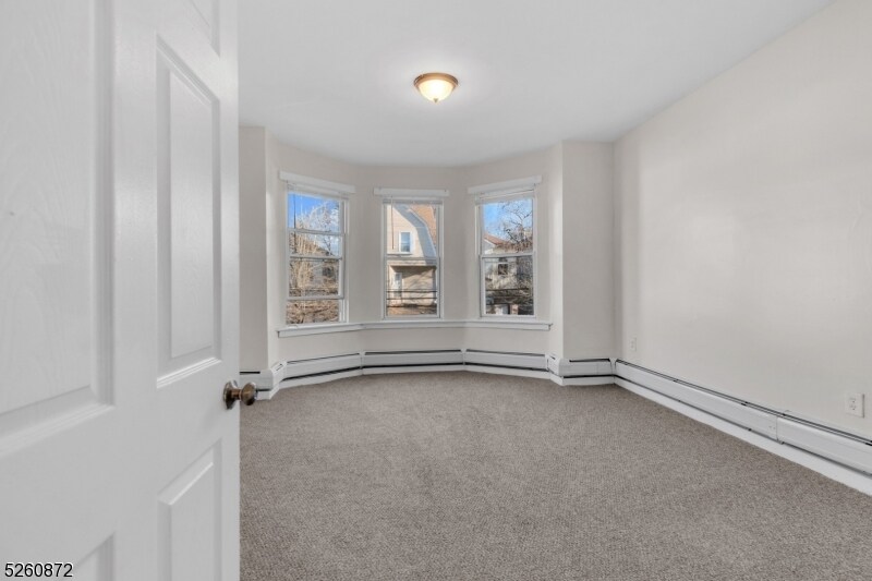 139 S 8th St in Newark, NJ - Building Photo