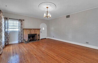 316 18th Ave NE in St. Petersburg, FL - Building Photo - Building Photo