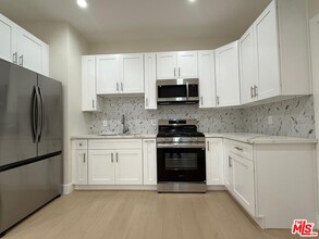 15916 Bahama St in Los Angeles, CA - Building Photo - Building Photo