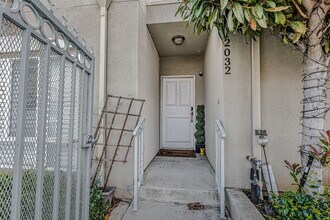12032 S Broadway in Los Angeles, CA - Building Photo - Building Photo