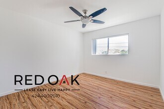 6635 Etiwanda Ave in Los Angeles, CA - Building Photo - Building Photo