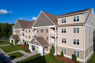 The Woodlands in Middleboro, MA - Building Photo - Building Photo