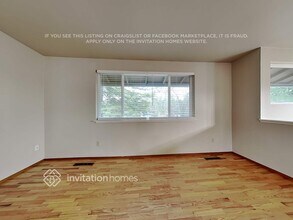 11002 Dean Ct SW in Tacoma, WA - Building Photo - Building Photo