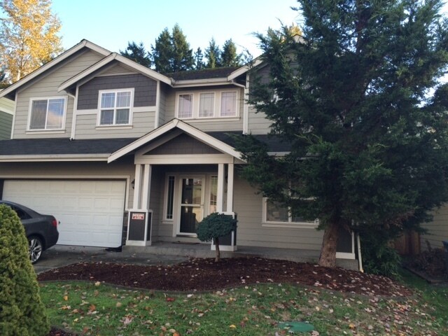 12706 167th St Ct E in Puyallup, WA - Building Photo
