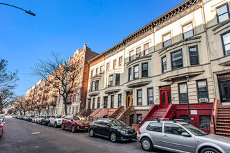 529 W 162nd St in New York, NY - Building Photo - Building Photo