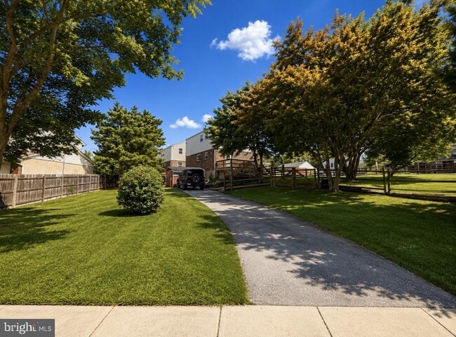 property at 256 W Beidler Rd