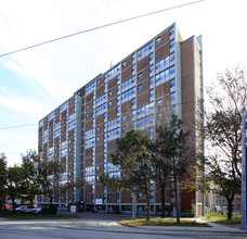 605 Whiteside Pl in Toronto, ON - Building Photo - Building Photo