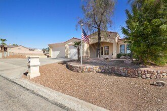 2620 Vía Palma in Lake Havasu City, AZ - Building Photo - Building Photo