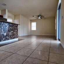 8618 W 33rd Ave in Hialeah, FL - Building Photo - Building Photo