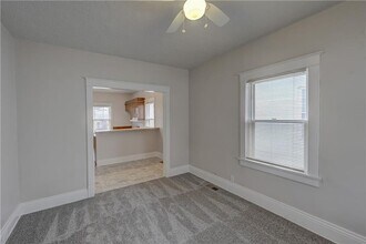 445 N Lawndale Ave in Kansas City, MO - Building Photo - Building Photo