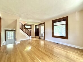 217 Gardenia Ave in Royal Oak, MI - Building Photo - Building Photo