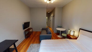 334 E 90th St in New York, NY - Building Photo - Building Photo