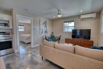 126 Mango St in Fort Myers Beach, FL - Building Photo - Building Photo