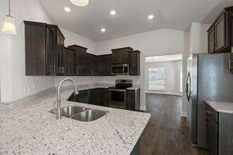 9102 Eagle Trce Dr SE in Owens Cross Roads, AL - Foto de edificio - Building Photo