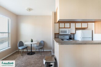 1501 Westpark View Dr in Fort Worth, TX - Building Photo - Building Photo