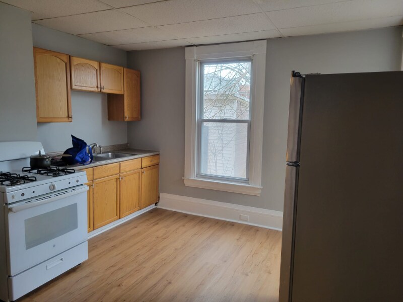 494 Pine St-Unit -3 in Manchester, NH - Building Photo