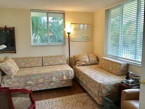 223 Atlantic Ave-Unit -3d in Palm Beach, FL - Building Photo - Building Photo