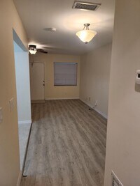 93 Spring Lake Dr photo'