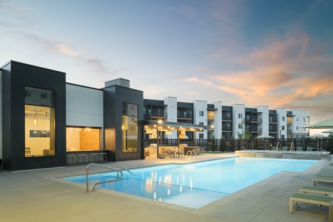 Canyon Ridge in Boise, ID - Foto de edificio - Building Photo