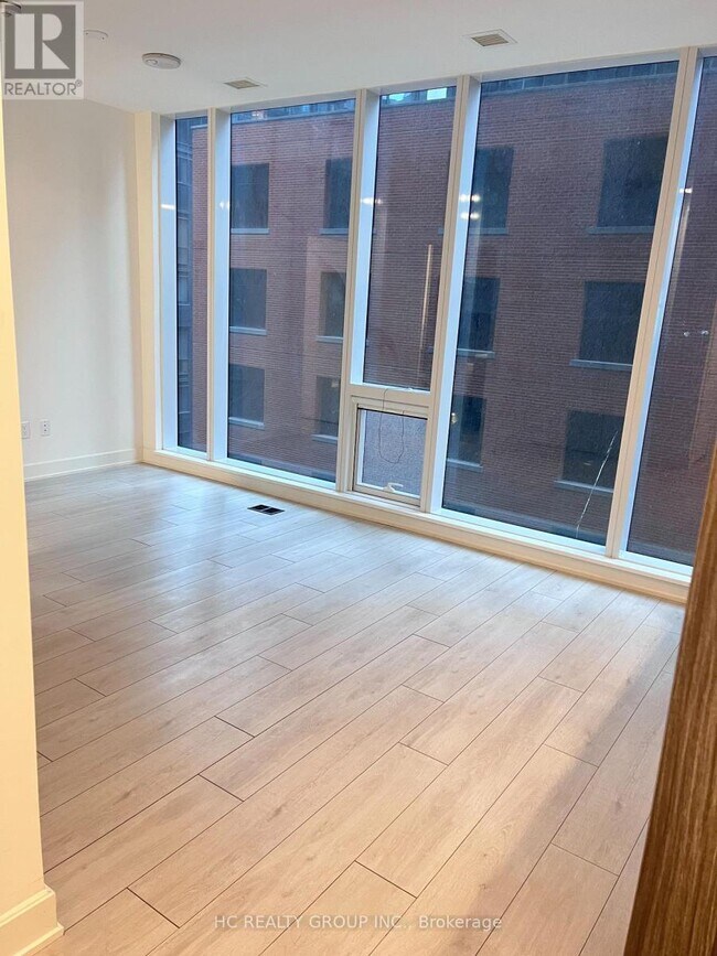 15-315 Mercer St in Toronto, ON - Building Photo - Building Photo
