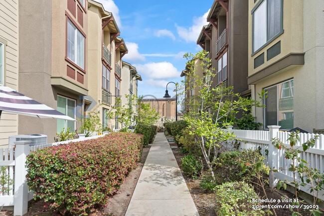 238 Peppermint Tree Terrace in Sunnyvale, CA - Building Photo - Building Photo