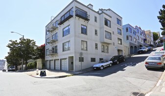 250 Castro St in San Francisco, CA - Building Photo