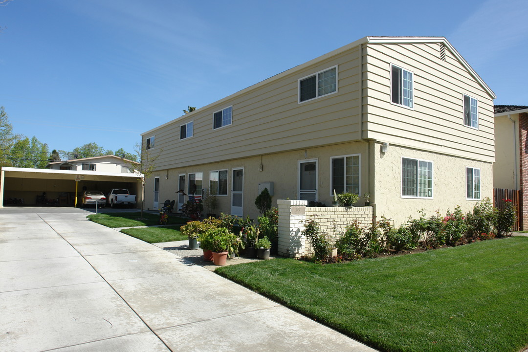 754 Teresi Ct in San Jose, CA - Foto de edificio