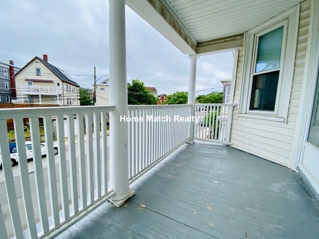 85 Albion St, Unit 2
