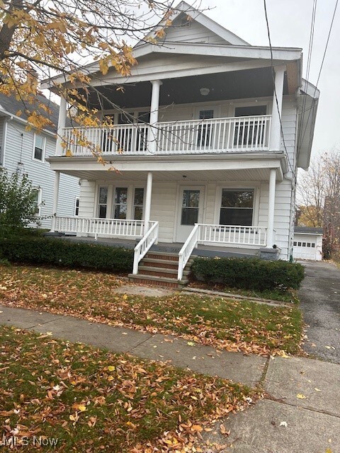 2080 Dowd Ave in Lakewood, OH - Building Photo